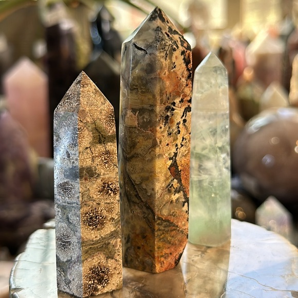 3 Points! Rhyolite. Crazy Lace Agate. Green Fluorite. - Picture 3 of 9